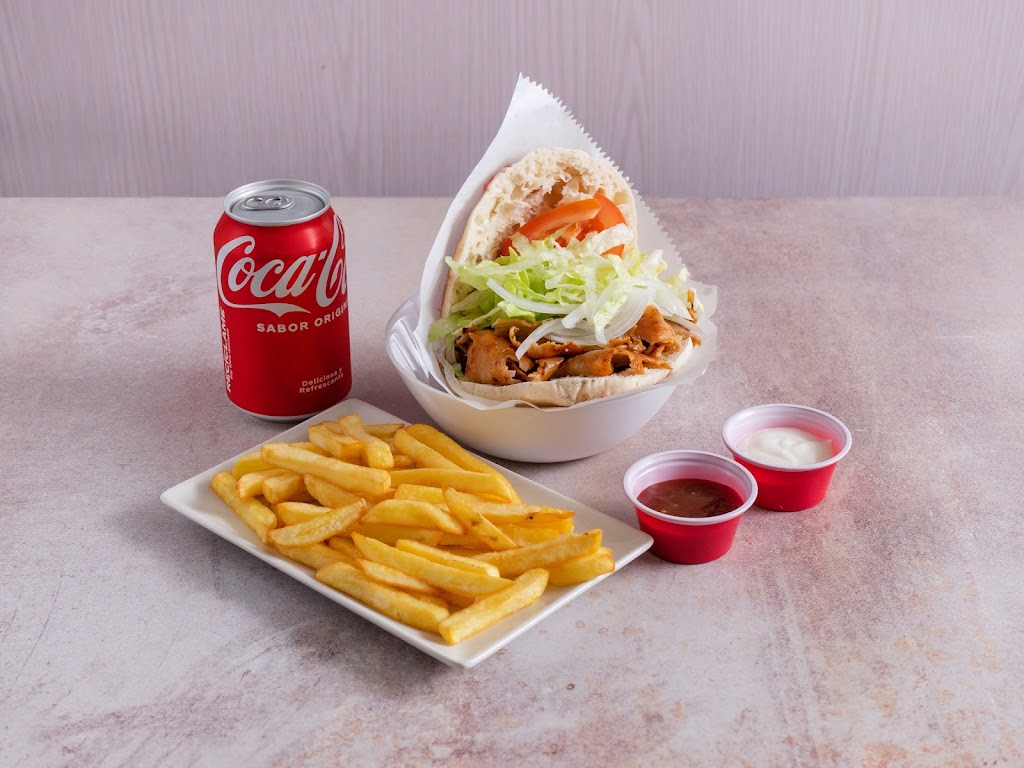 Restaurante Mundo Kebab — Comida y bebida