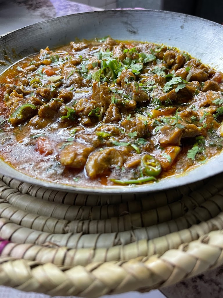 الأطعمة والمشروبات - مطعم فيروز