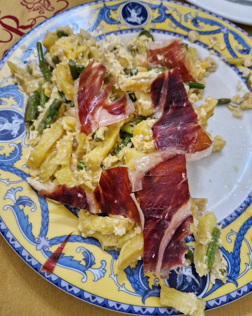 Fogon XI Torres — Comida y bebida