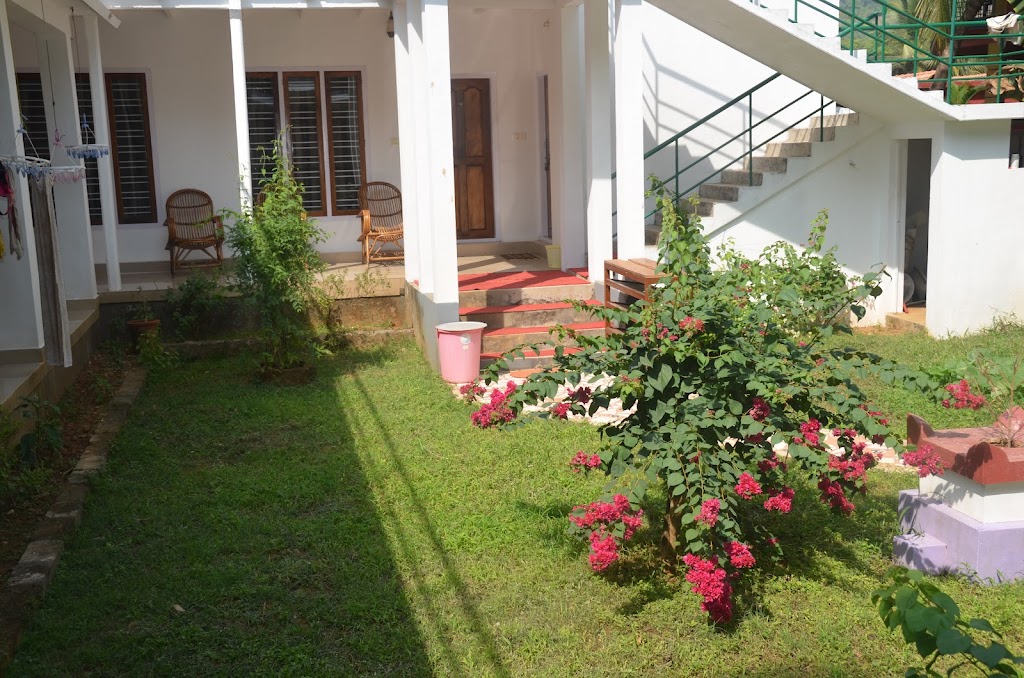 Arya Homestay Bougainvilla Gokarna