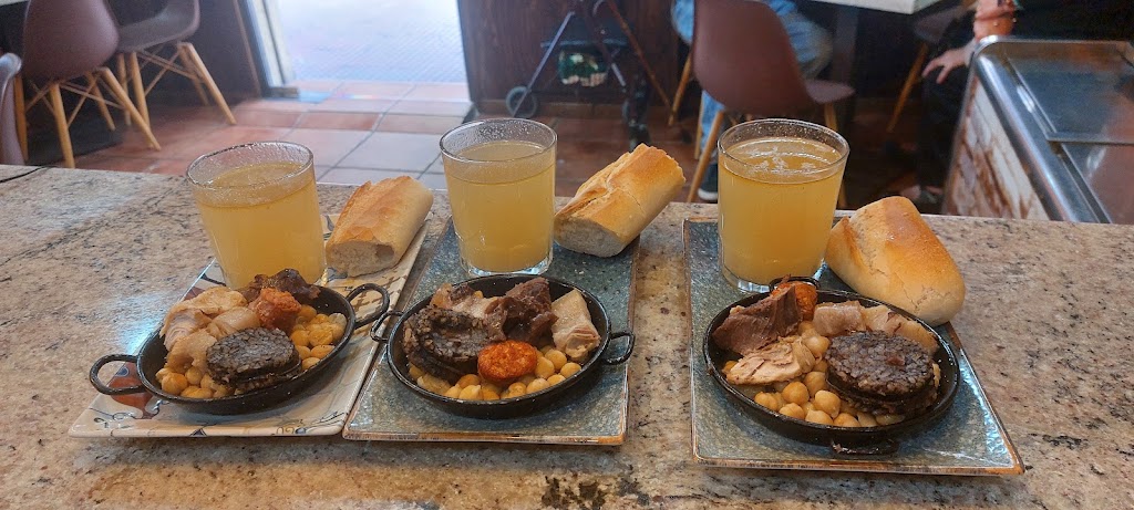 Bar Que Punto — Comida y bebida
