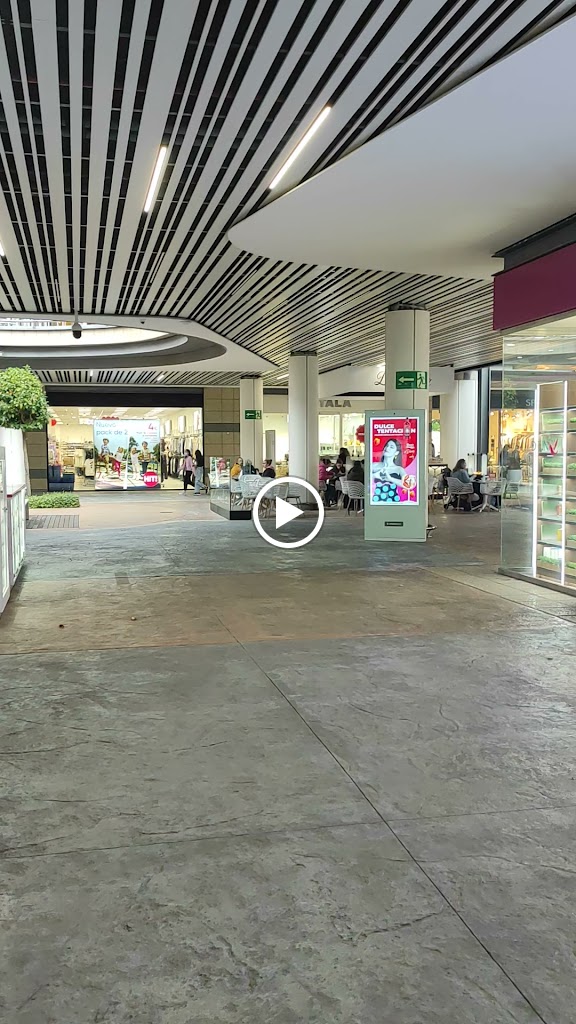 Ociopia Centro Comercial — Videos