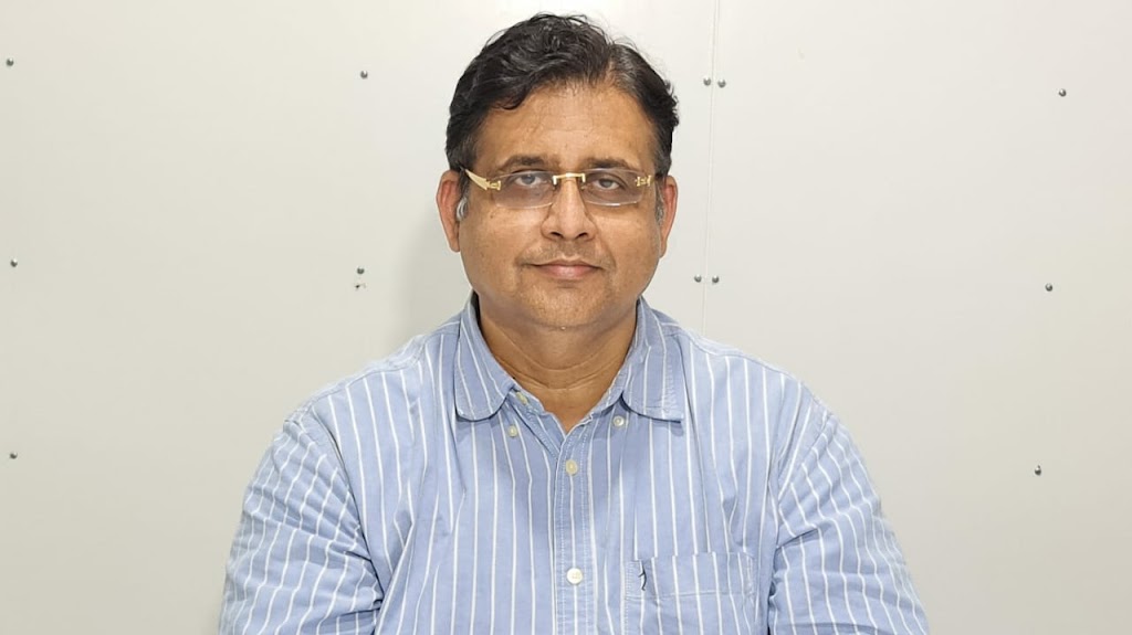 Dr. Dr Devang M Desai
