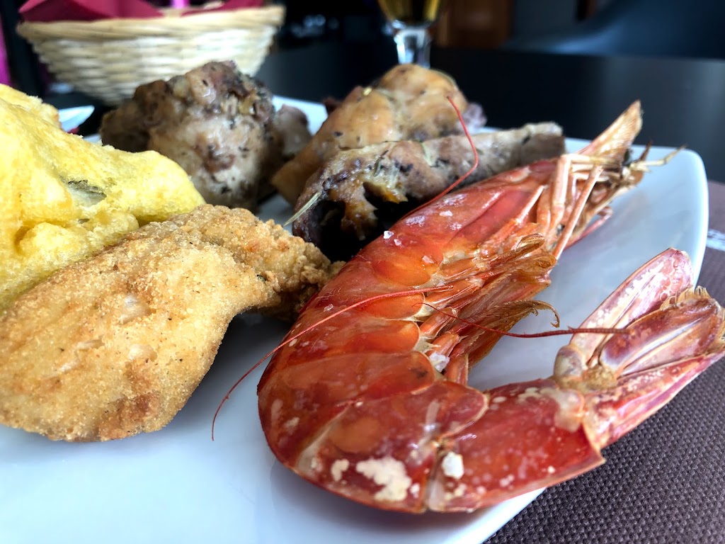 Bar Jamaica — Comida y bebida