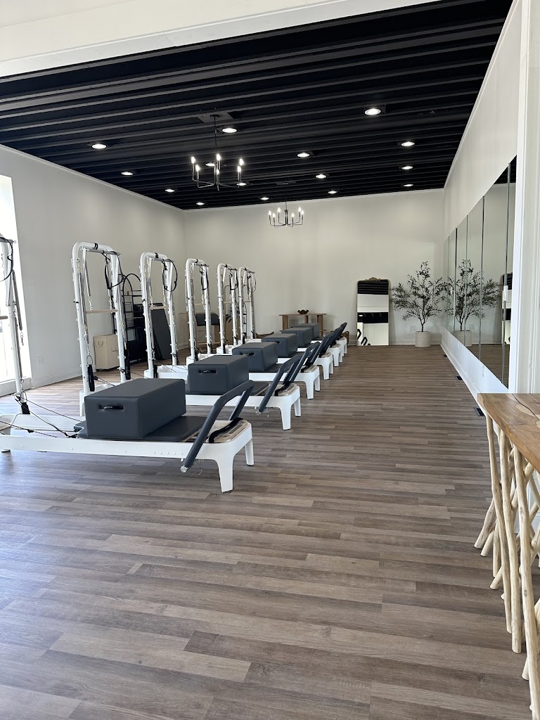  Ab&Flow Pilates Studio