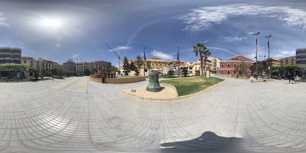 Aparcamiento Plaza de Colon — Street View y 360deg