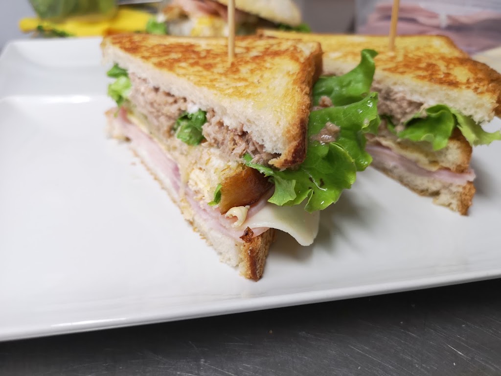 Gallery bar/restaurante — Comida y bebida