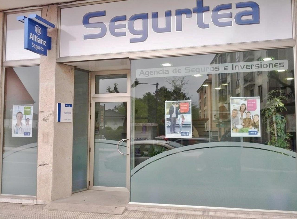Allianz Seguros - Agencia Segurtea — Exterior