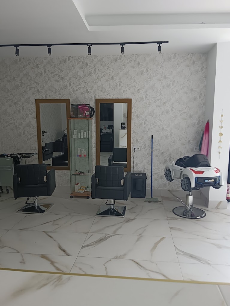 Peluqueria barberia y estetica Mi estilo