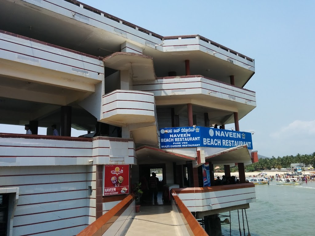 Naveen Beach Restaurant - Seafood restaurant in Murudeshwar