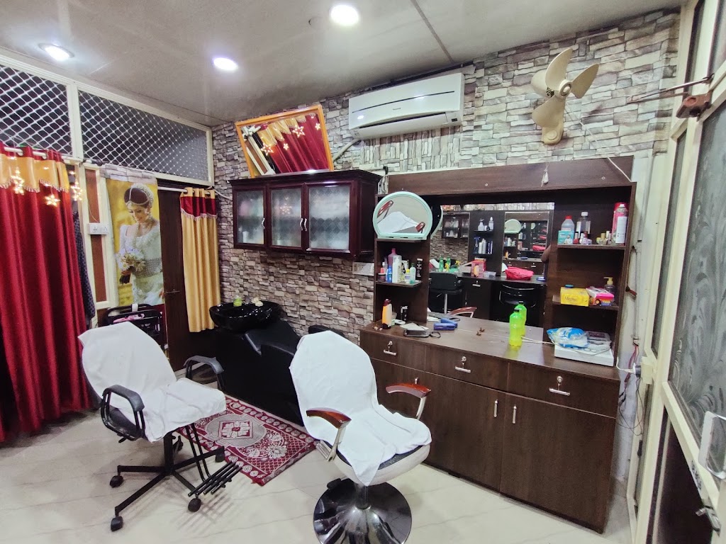 Rose beauty parlour, errattupetta