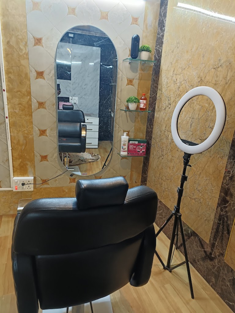 Abarna Blossom Makeup Studio And Acadamy