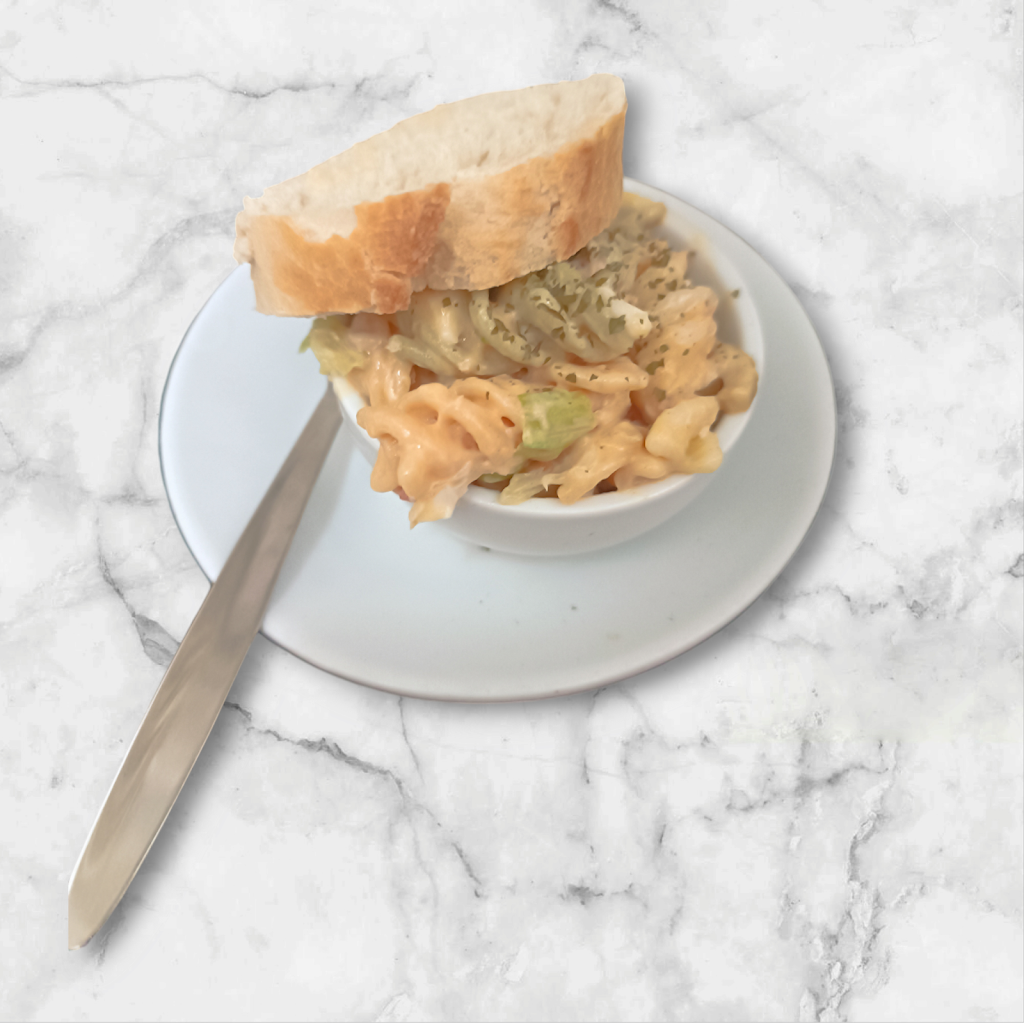 Cafeteria La Esquina — Comida y bebida