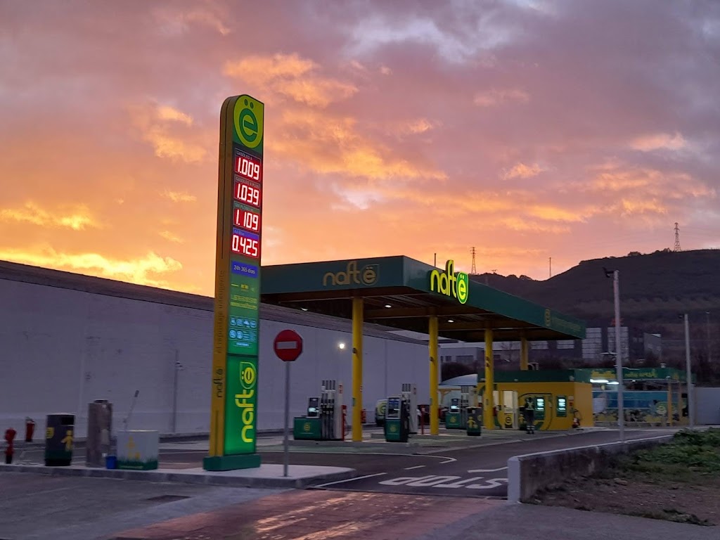 Gasolinera Nafte Circunde — Surtidor de combustible