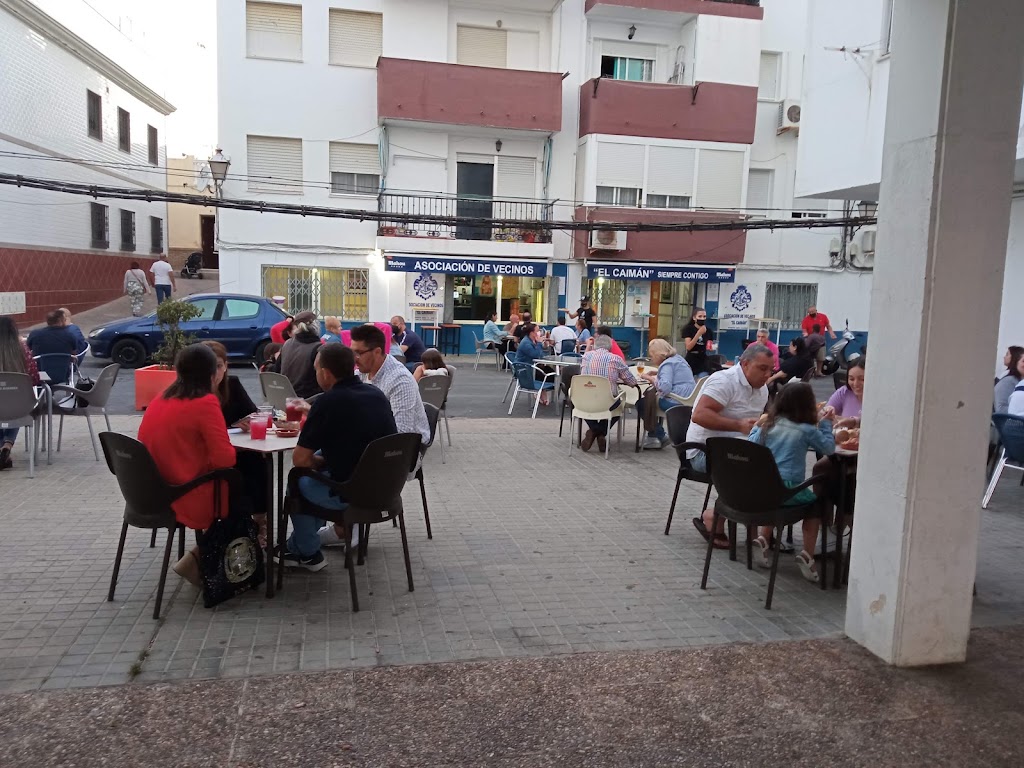 Asociacion De Vecinos " El Caiman " — Ambiente