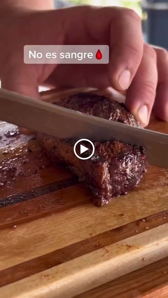 Asador Argentino Cresta Roja — Videos