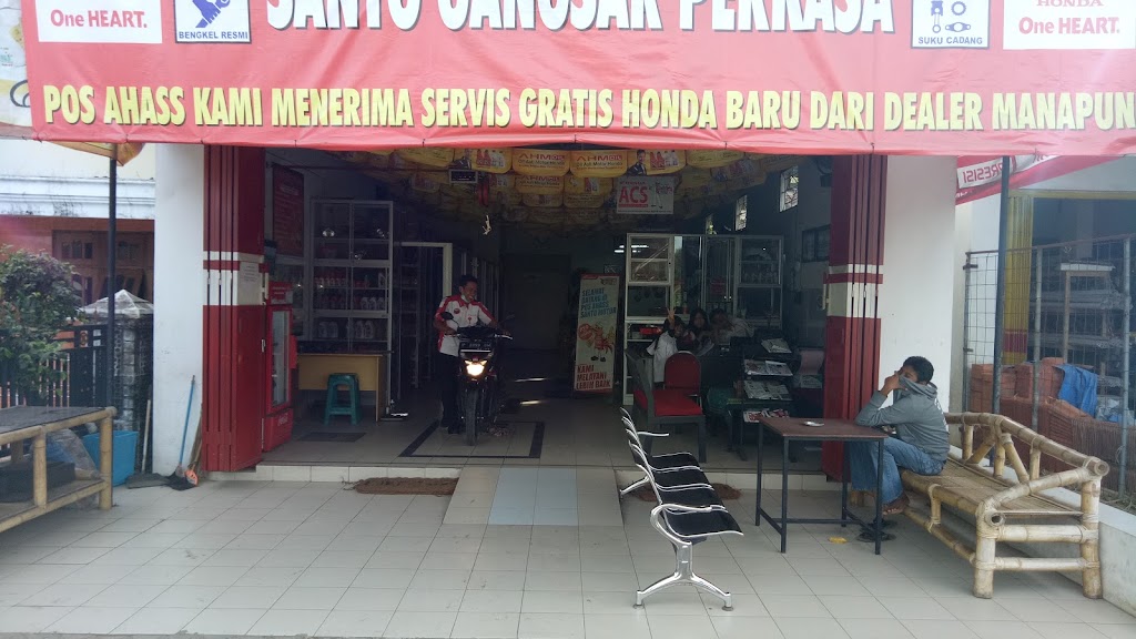 Santo Motor Group (Wongsorejo)