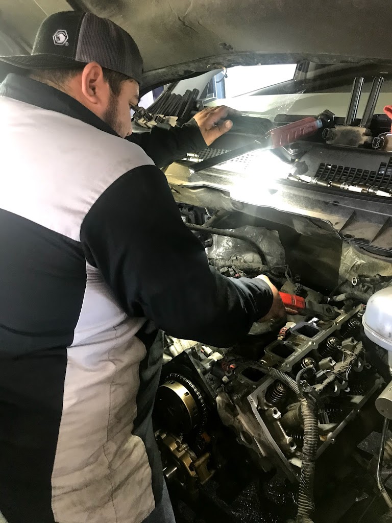 River Oaks Car Care - Professional workshop