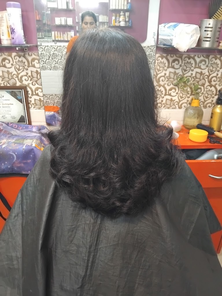 Nitu Hair And Beauty Parlour
