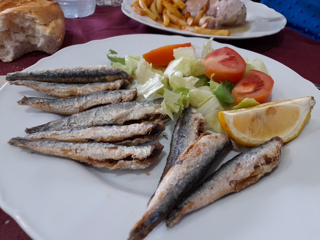 El Cruce — Comida y bebida