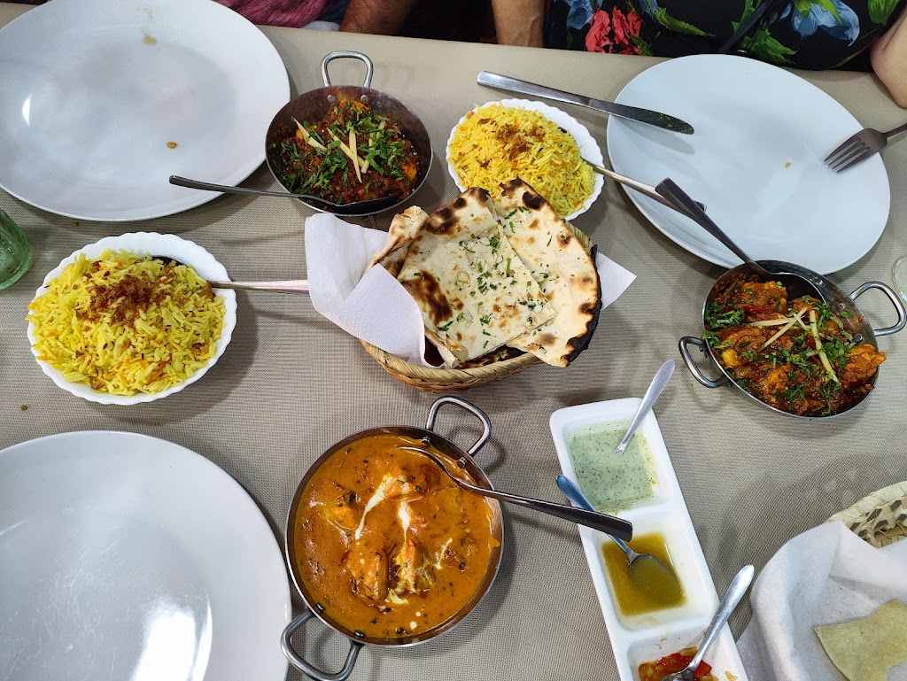 Granollers Indian Restaurant — Comida y bebida