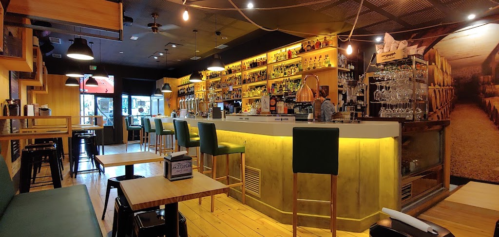 Cafe Bar Azoka — Ambiente