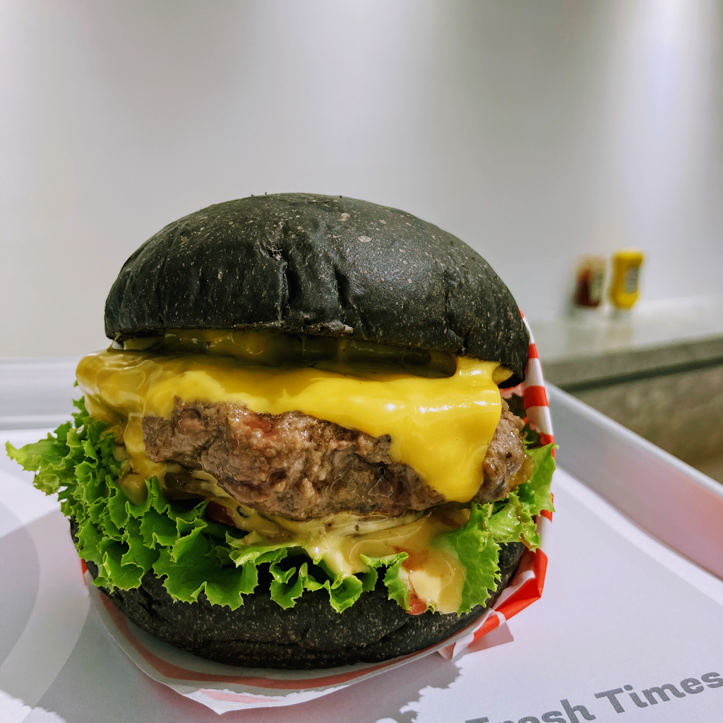 SKRABUR 黑膠漢堡 的照片