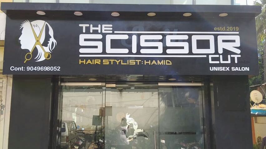 The Scissor Cut Unisex Salon