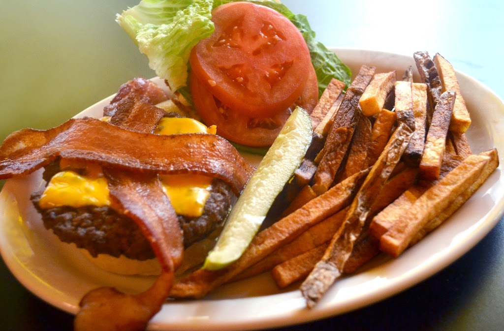  The Breakfast Club & Pub