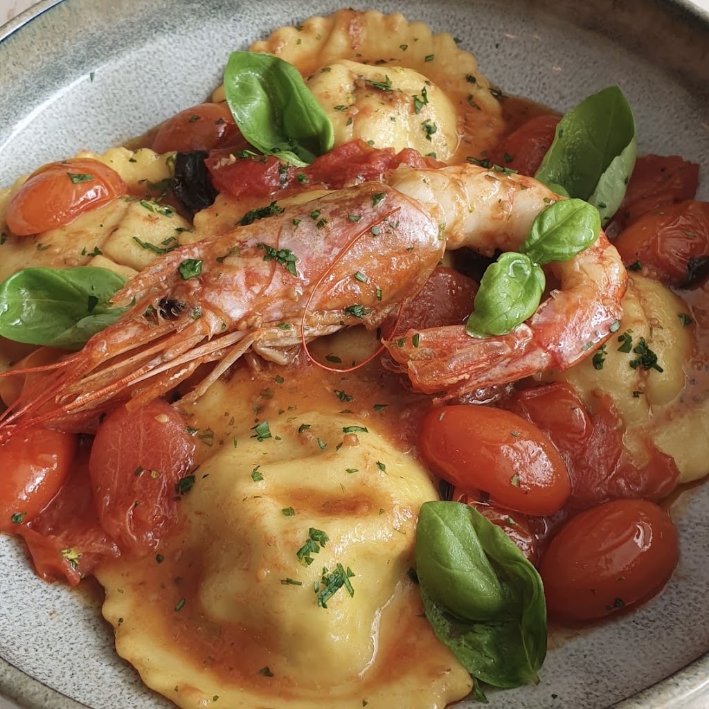 Gala's Bistrot Ibiza — Comida y bebida