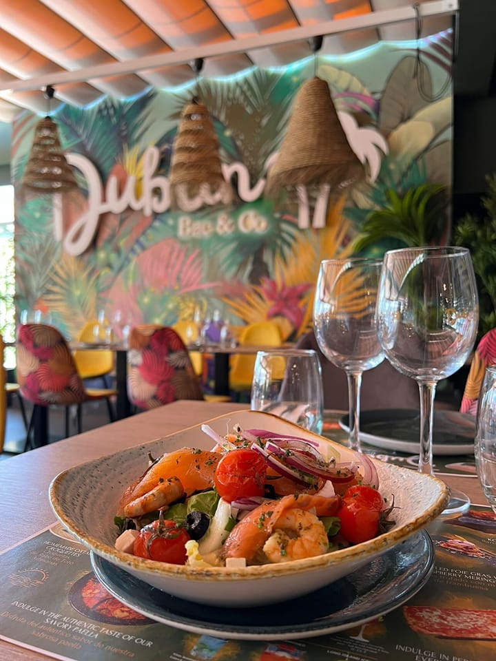 DUBLIN Bae & Co - Restaurante Comida Fusion Euro-Asiatica — Comida y bebida