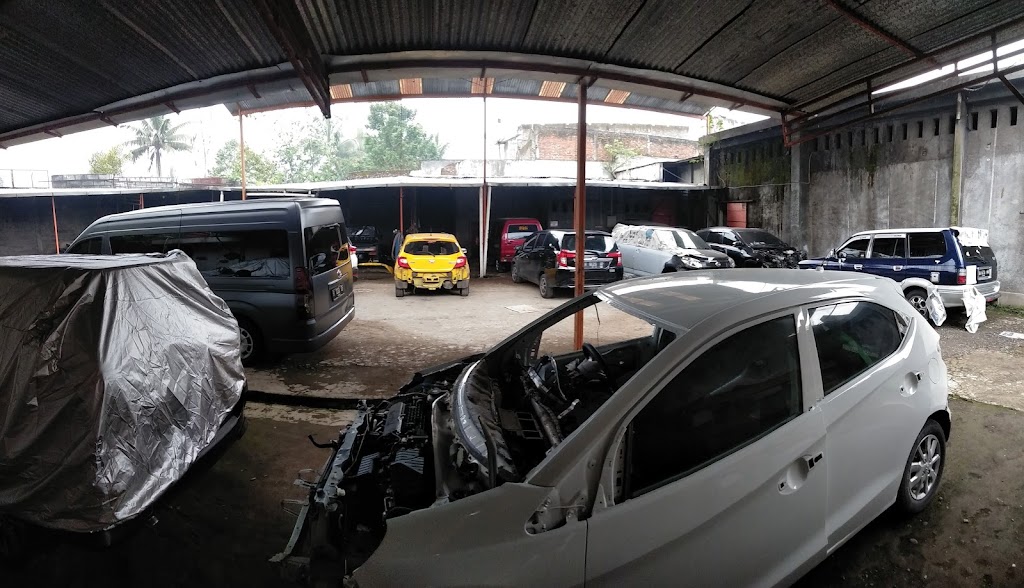 C. MAESTRO PUTRA Auto Body Repair