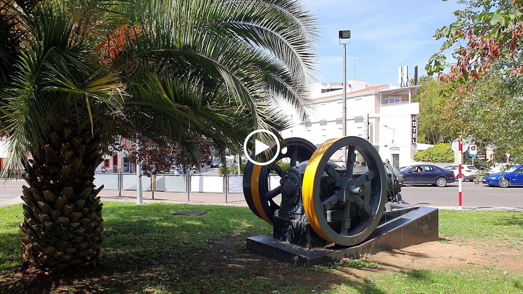 Cafe Bar Puerta Grande — Videos