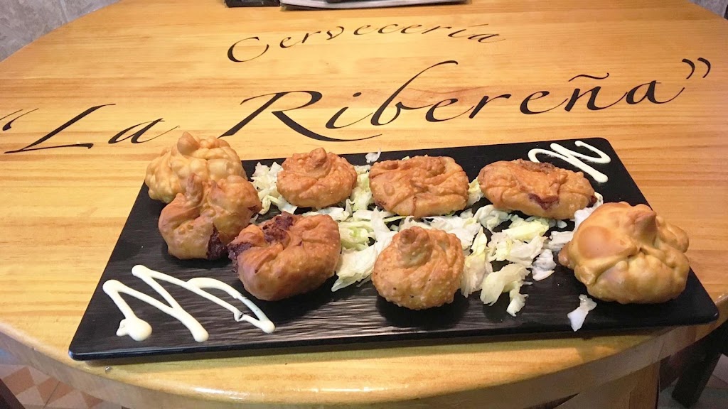 Restaurante La Riberena — Comida y bebida
