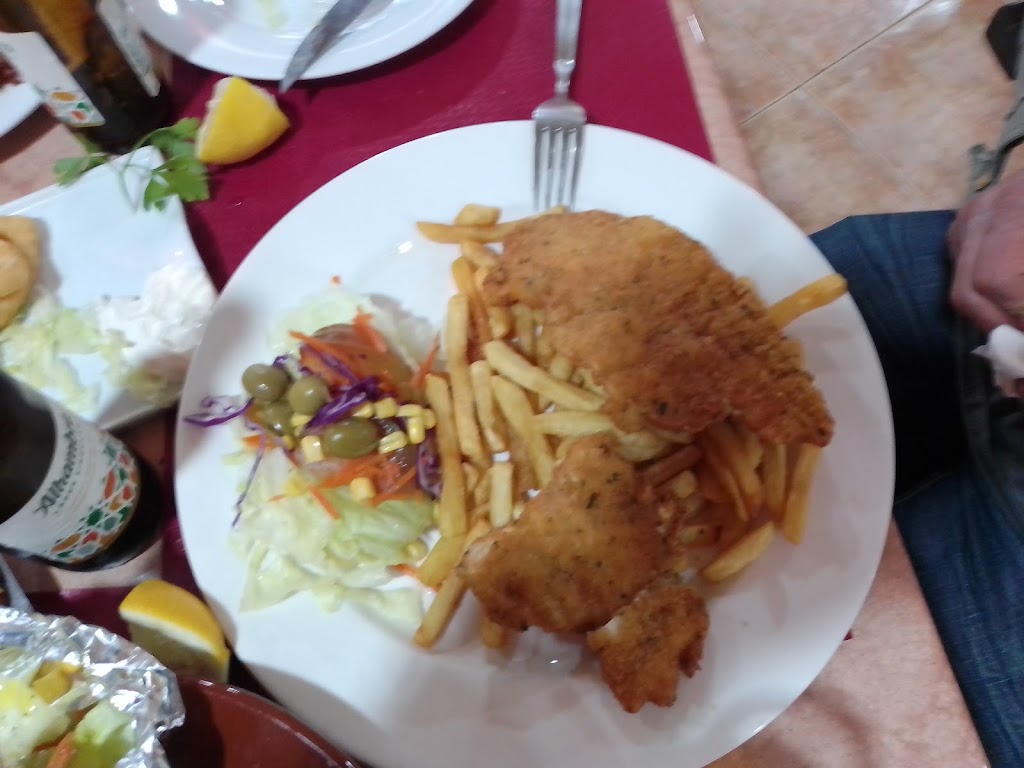 La Esquina de Pepe — Comida y bebida