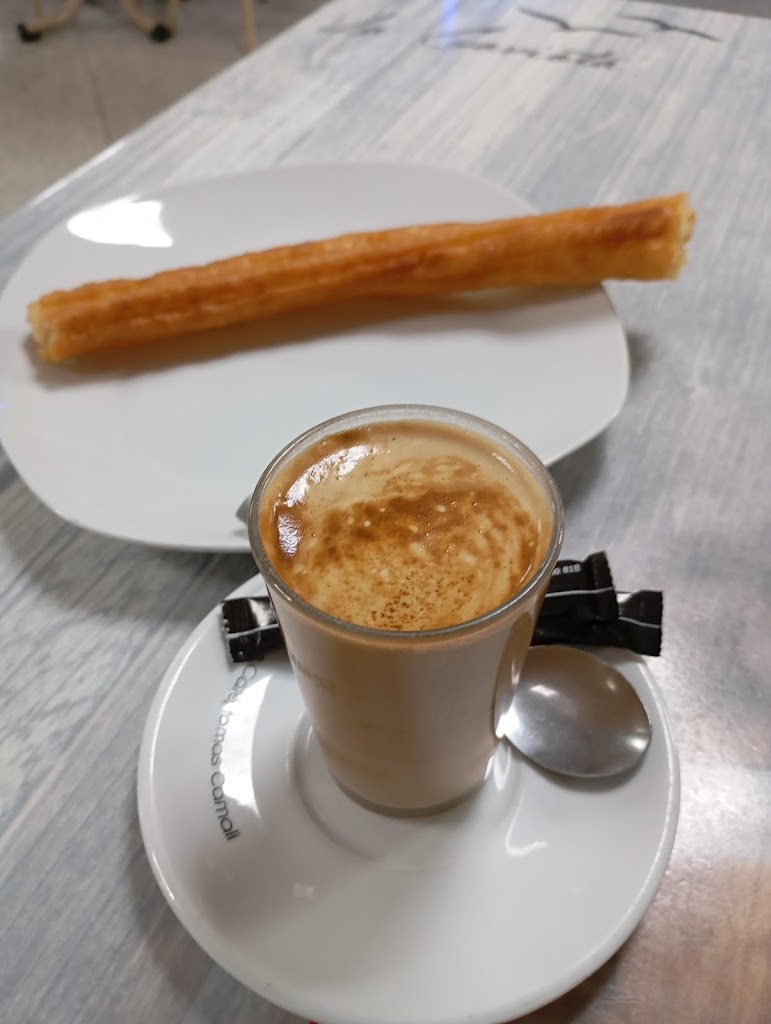 La Gaviota Churreria Chocolateria Asador de Pollos