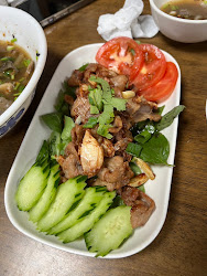 64d0f3c92141336cb4d0dac1 的照片