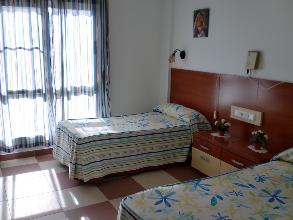 Residencia De Mayores El Palmeral Del Mar Menor — Habitaciones