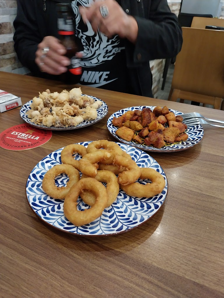 Bar Jie Long — Comida y bebida