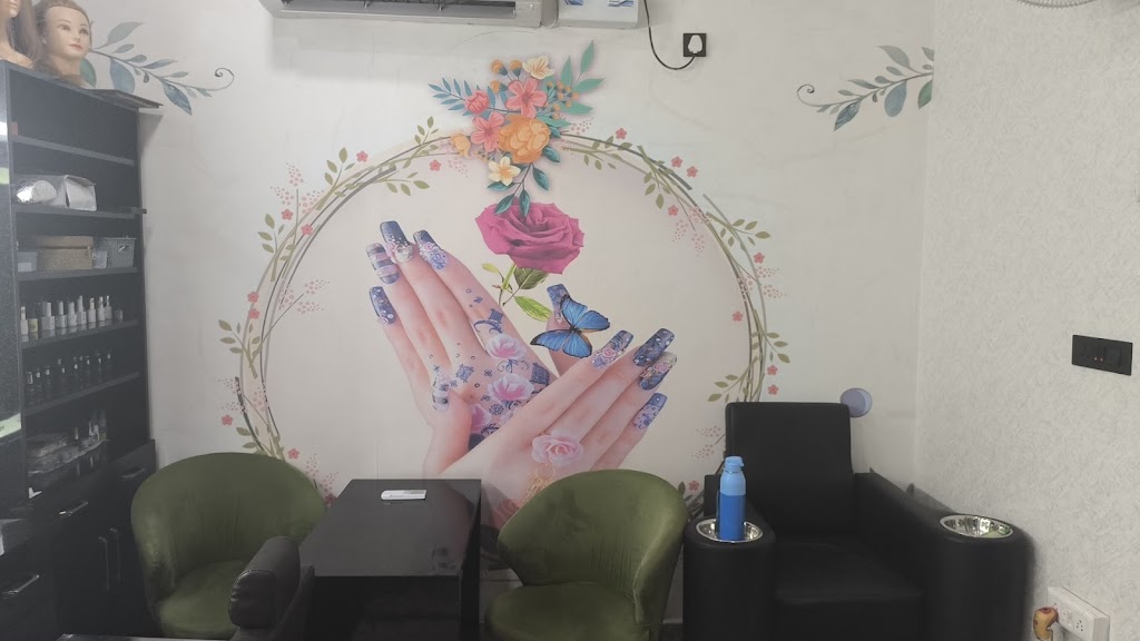 The Beauty Spot Unisex