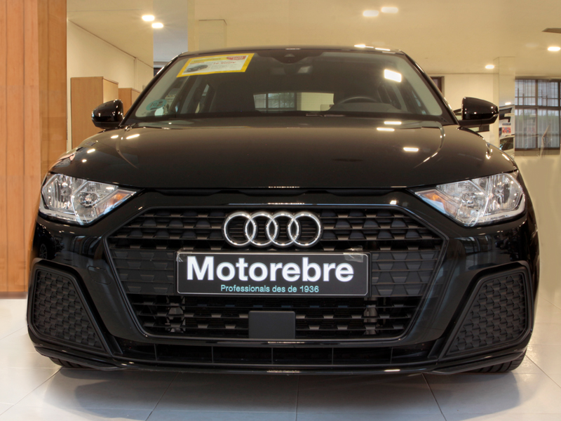 Motorebre La botiga del SUV — Interior