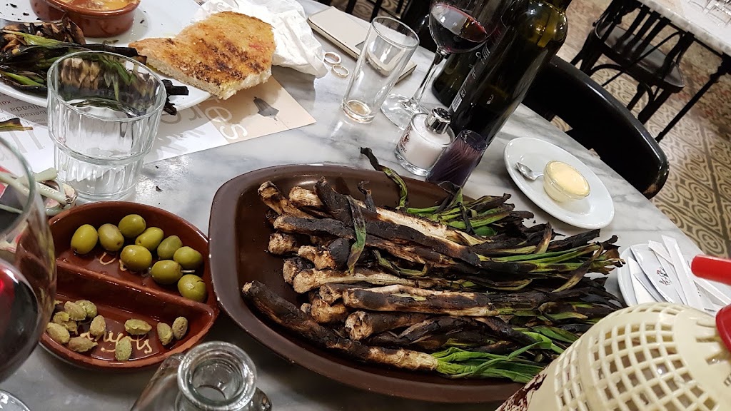 Restaurant Can Punyetes Sabadell — Comida y bebida