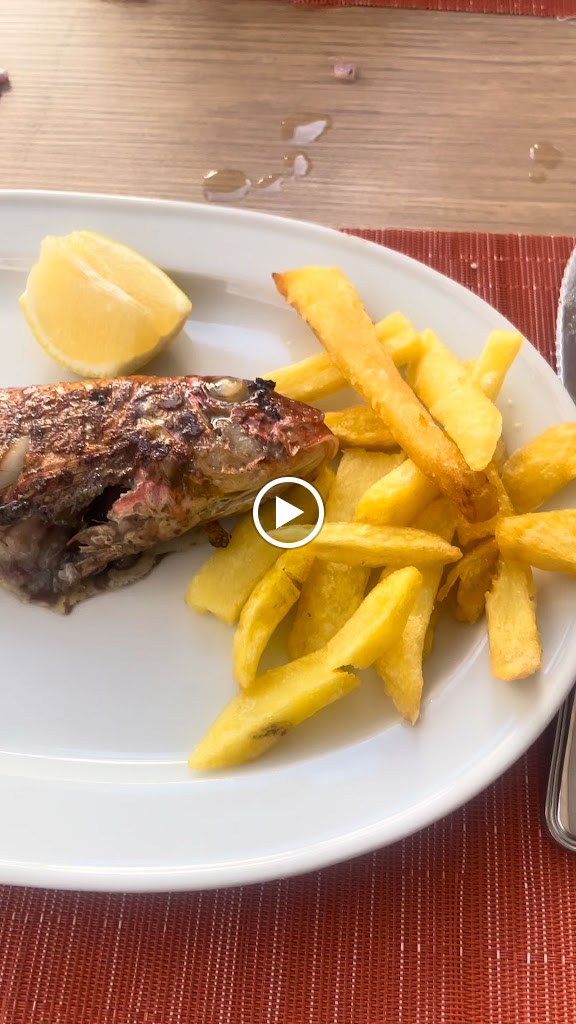 Restaurante Vista al Mar — Videos
