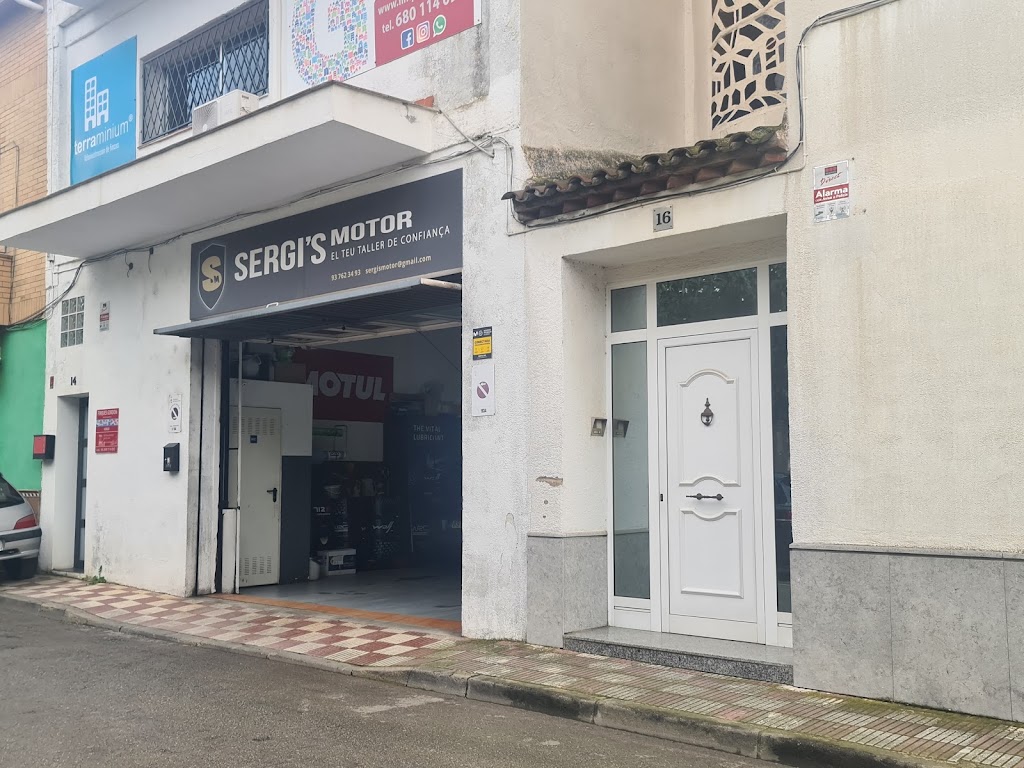 SERGI'S MOTOR — Exterior