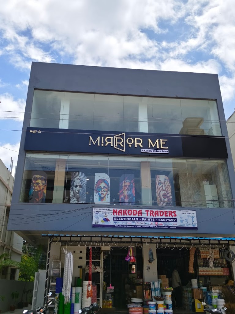 Mirror Me Luxury Unisex Salon