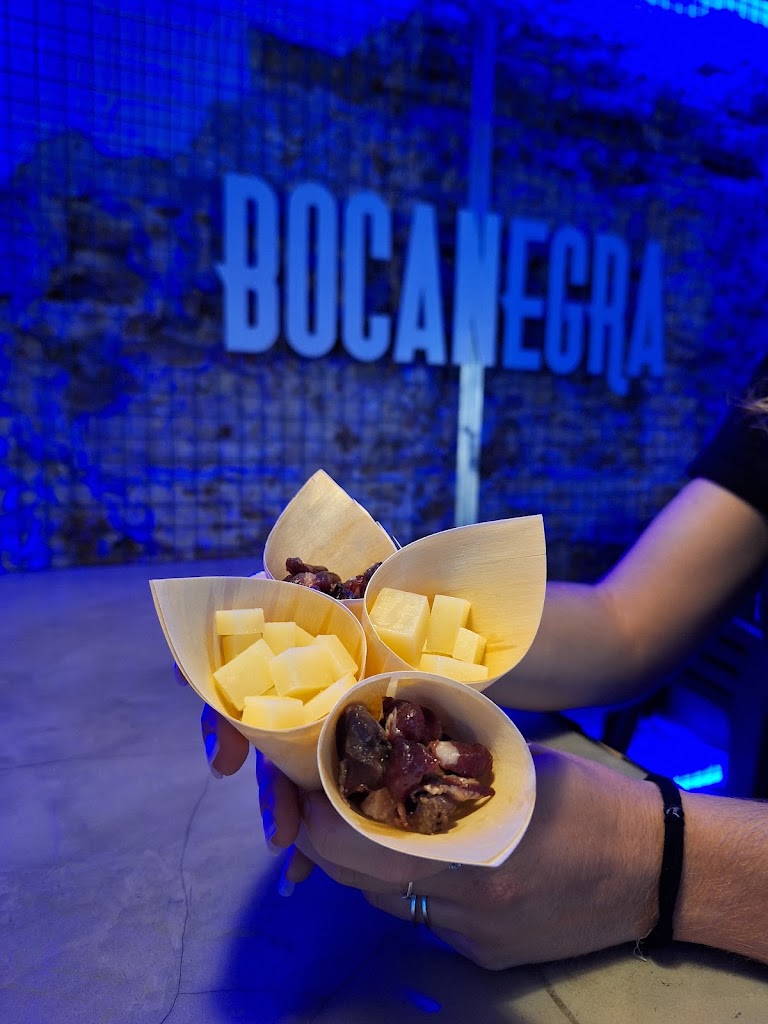 Bocanegra | Cafe & Copas — Comida y bebida