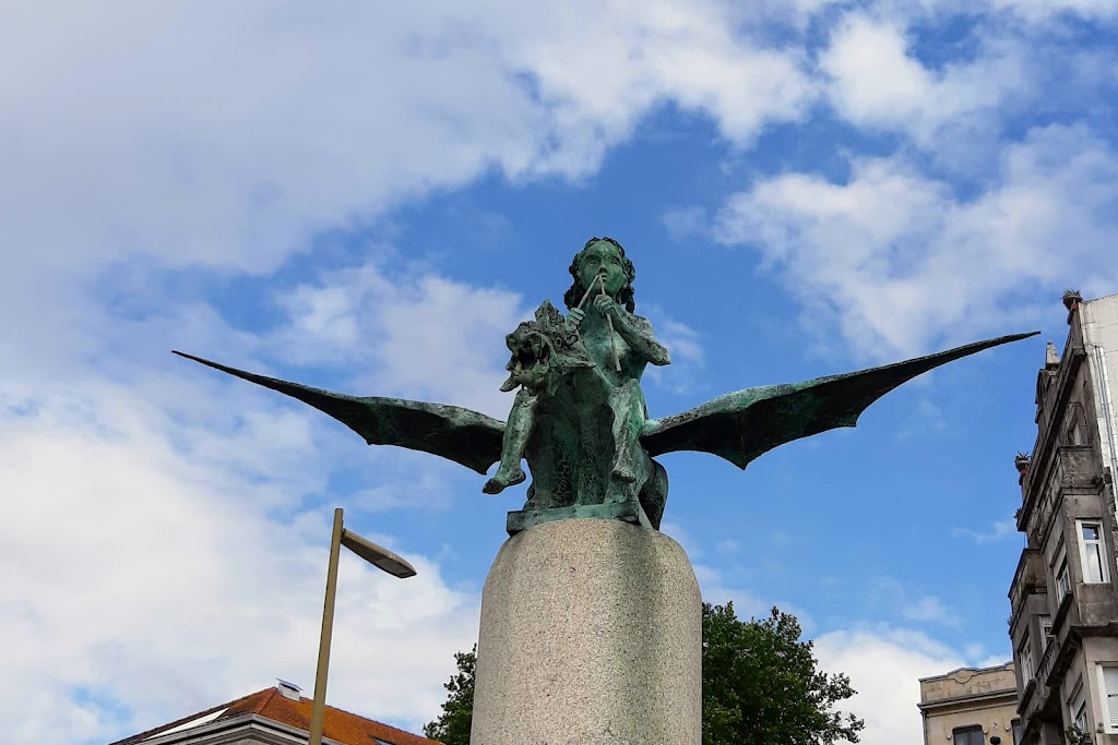 Monumento aos cantores, poetas e trobadores da Ria de Vigo