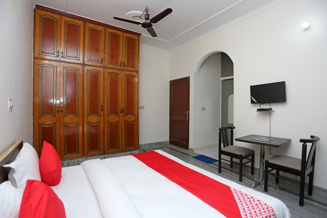 OYO Highway Residency