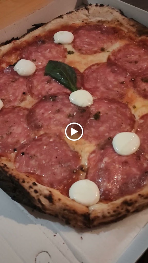 Il Tano Pizzeria — Videos