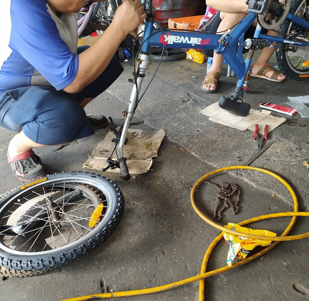 Bengkel Motor Apui